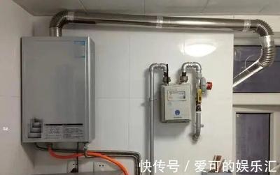 冬天燃氣熱水器一洗澡就涼颼颼，師傅揭秘 少了循環系統與彎頭里的大學問